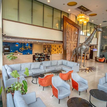 Готель Golden Tulip Westlands Найробі Екстер'єр фото