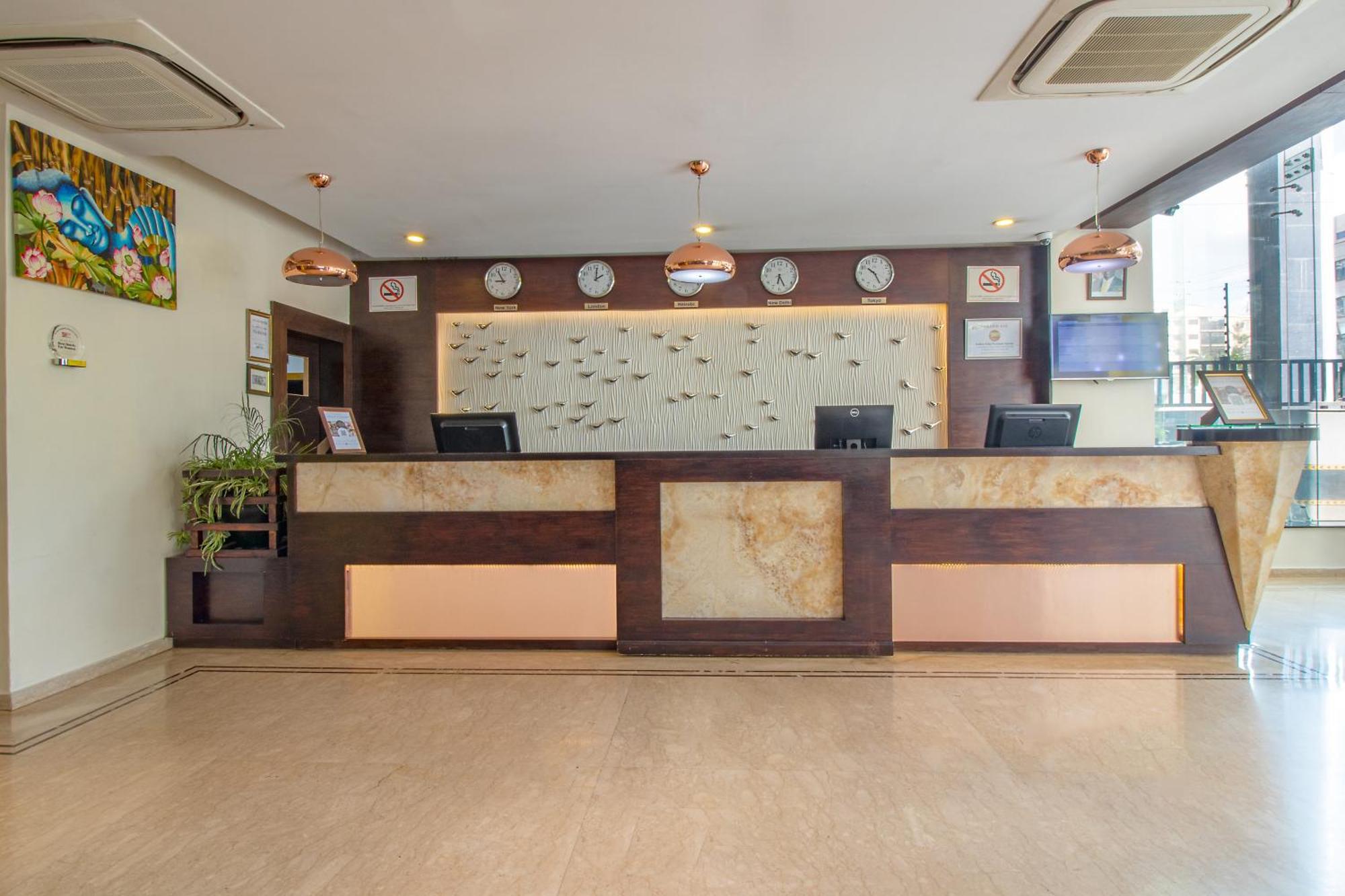 Готель Golden Tulip Westlands Найробі Екстер'єр фото